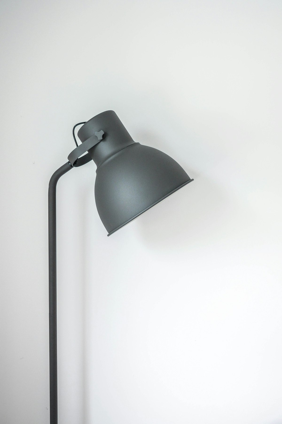 The 3 Best Warm White Floor Lamps for a Cozy Living Room (2026)